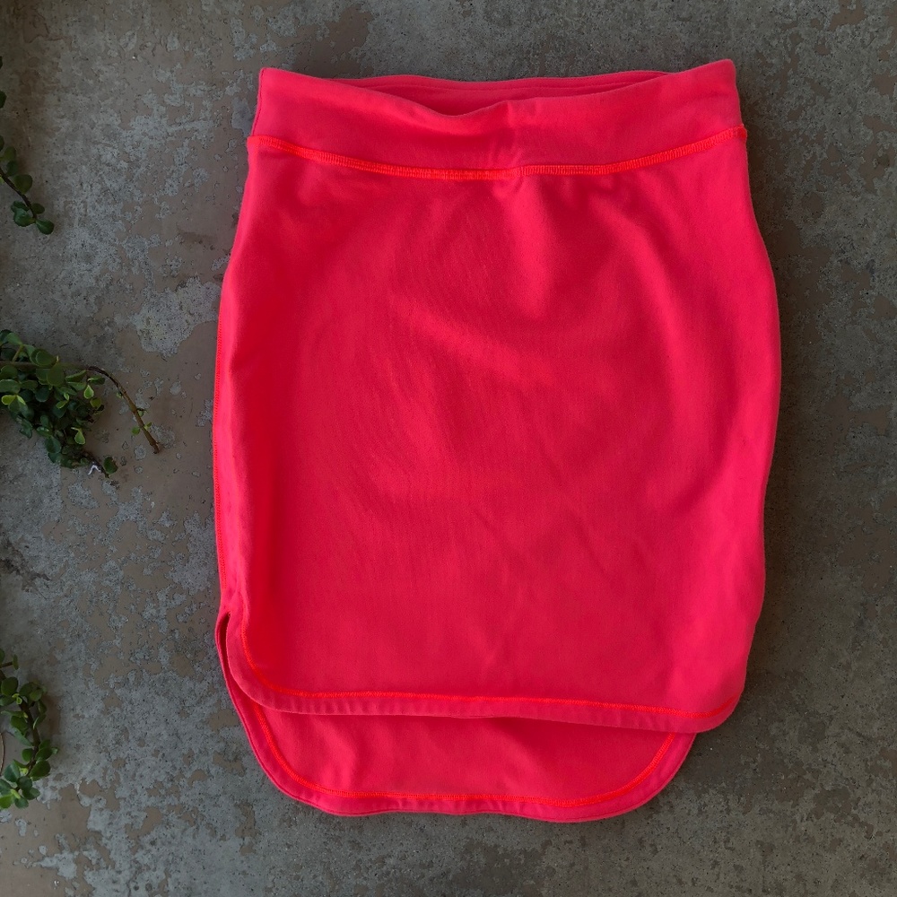 Lululemon Luon City Skirt in Electric Coral